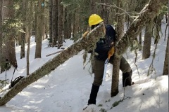 20220121-1059-Russell-uses-his-hands-to-bring-down-leaner